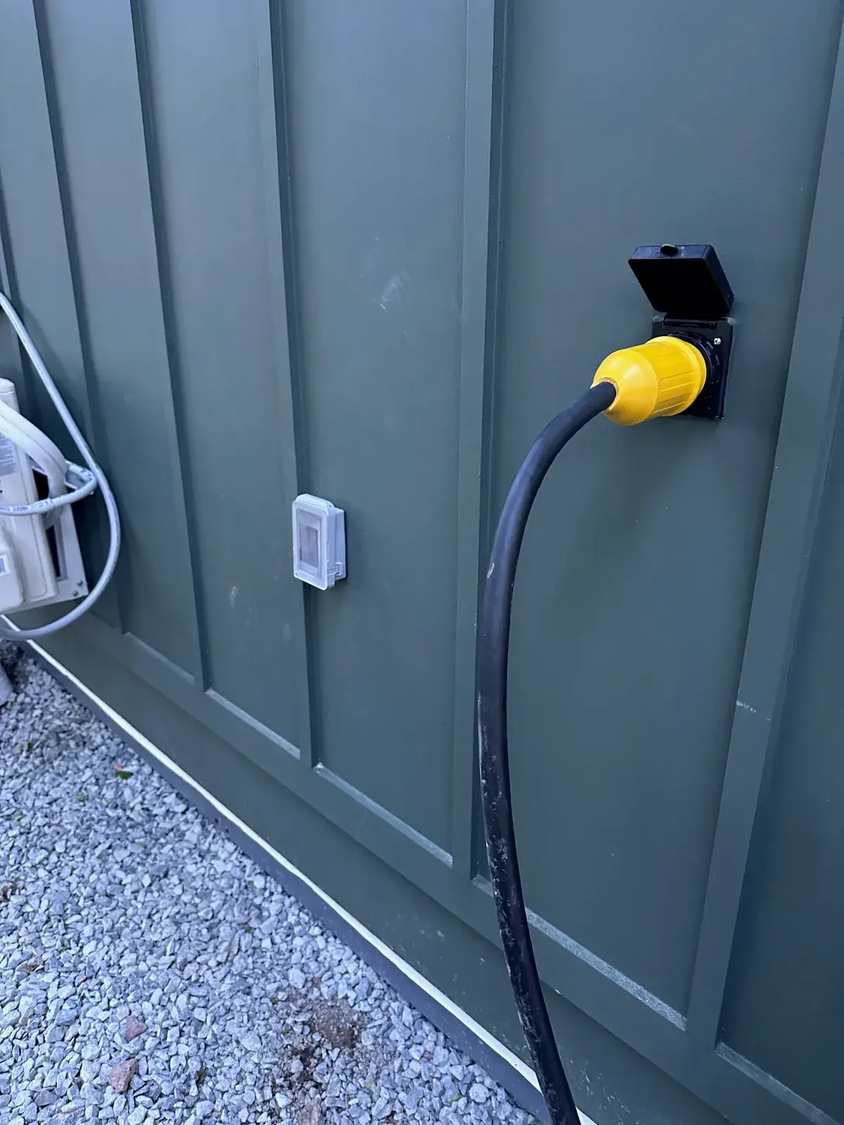 A 50-amp shore-power connection on a Pine space